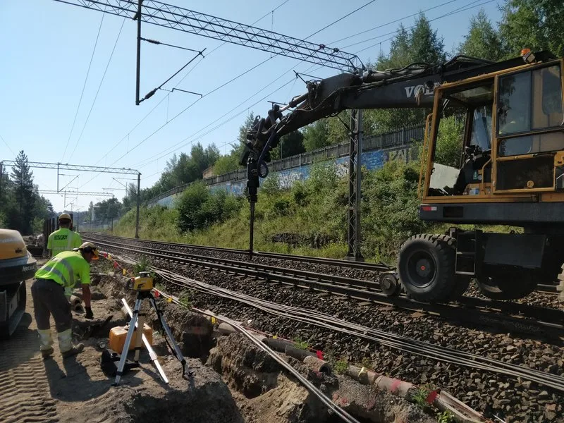 Infrastruktura na fundamencie z pali śrubowych